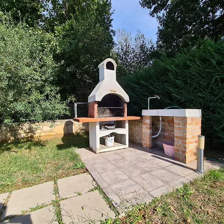 House 2132 Vikendica